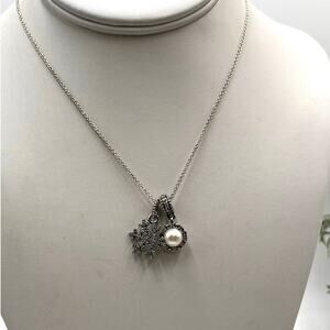 Pandora 925 Chain Everlasting Grace Freshwater Pearl Charm Winter Kiss Snowflake